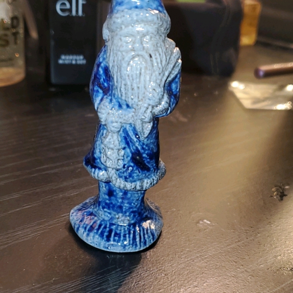 1987 handcrafted santa figurine